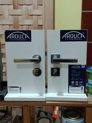 empresa de portas, janelas de madeira e alumínio, fechaduras na região de Ribeirão Pires