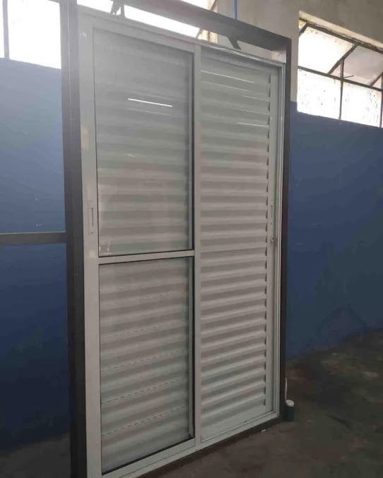 empresa de portas, janelas de madeira e alumínio, fechaduras na região de Ribeirão Pires